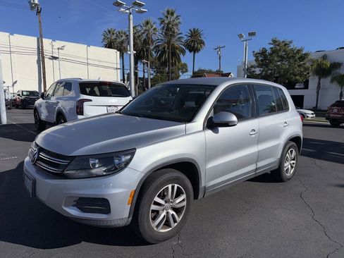 Used 2013 Volkswagen Tiguan S image 13