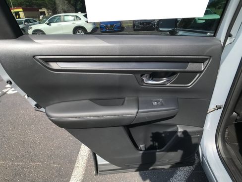Certified 2025 Honda CR-V EX image 25