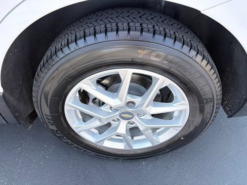 Used 2022 Chevrolet Equinox LS w/ LS Convenience Package FWD image 25