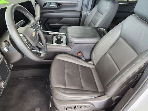 Used 2025 Chevrolet Tahoe LT AWD/4WD image 10