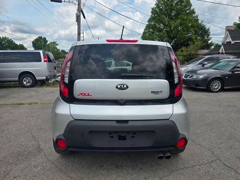 Used 2018 Kia Soul ! w/ Tech Package FWD image 7
