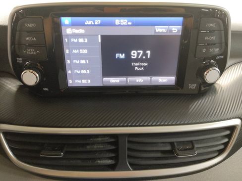Used 2021 Hyundai Tucson SE FWD image 25