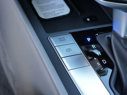 New 2026 Hyundai Elantra SEL Sport FWD image 16