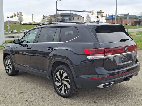 Used 2024 Volkswagen Atlas SE image 4