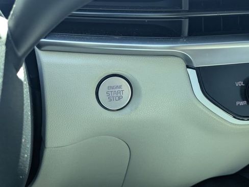 Used 2024 Kia Sorento S w/ Panoramic Sunroof Package image 32