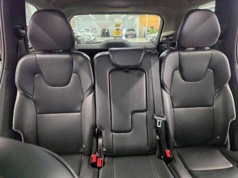 Used 2018 Volvo XC90 T5 Momentum w/ Convenience Package AWD/4WD image 37