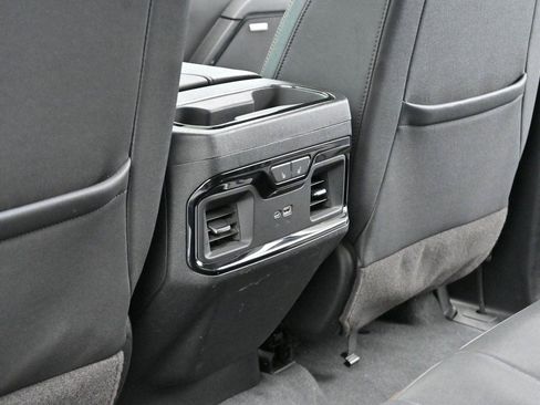 Used 2024 GMC Sierra 2500 AT4 w/ AT4 Premium Plus Package AWD/4WD image 30