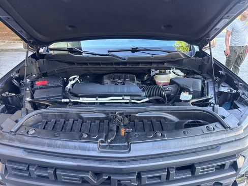 Used 2022 Chevrolet Silverado 1500 Custom Trail Boss AWD/4WD image 16