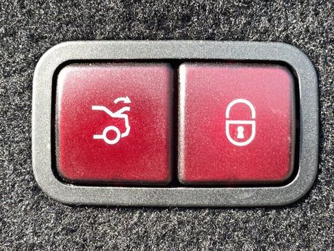 Used 2015 Mercedes-Benz S 550 4MATIC Sedan image 7