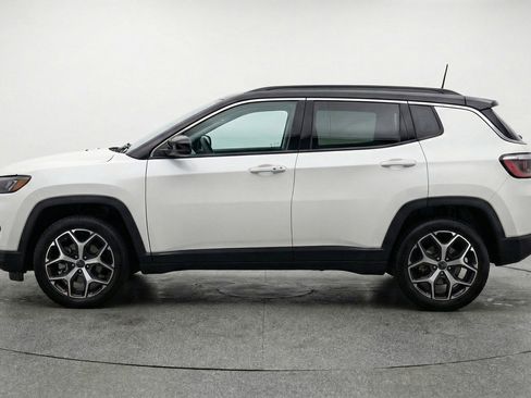 Used 2025 Jeep Compass Limited AWD/4WD image 4