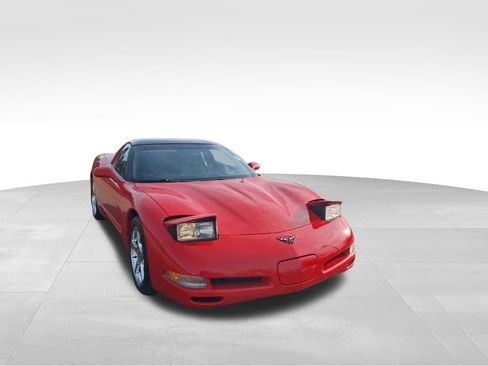 Used 2000 Chevrolet Corvette Coupe w/ Memory Pkg image 4