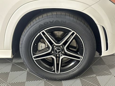 Certified 2023 Mercedes-Benz GLE 53 AMG 4MATIC image 13