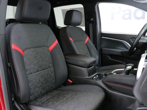 Used 2024 Chevrolet Colorado Z71 w/ Z71 Convenience Package 2 image 29