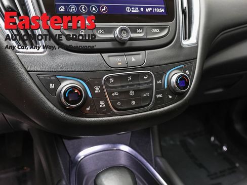 Used 2024 Chevrolet Malibu LT FWD image 20