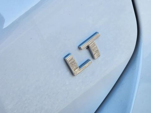Used 2024 Chevrolet Equinox LT w/ LPO, Floor Liner Package FWD image 12