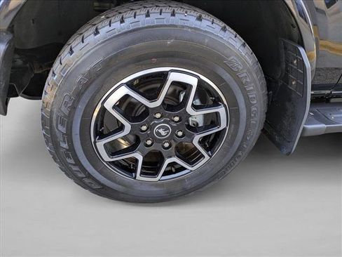 Used 2022 Ford Bronco Outer Banks AWD/4WD image 23