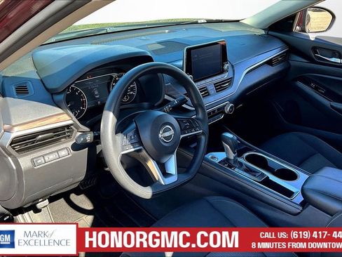 Used 2023 Nissan Altima 2.5 SV image 16