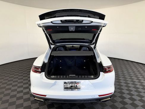 Used 2017 Porsche Panamera 4 AWD/4WD image 14