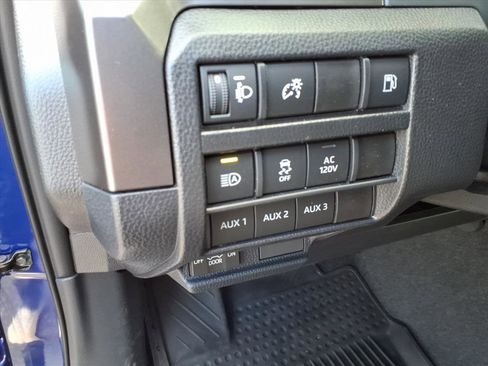 New 2025 Toyota Tacoma TRD Off-Road image 10