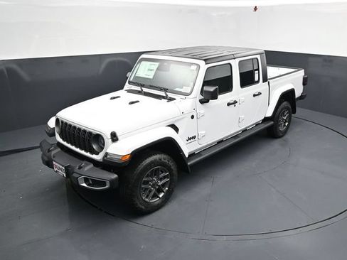 New 2026 Jeep Gladiator Sport AWD/4WD image 42
