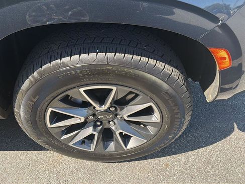 Used 2021 Chevrolet Tahoe Z71 w/ Rear Media and Nav Package image 11