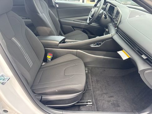 New 2026 Hyundai Elantra SEL Sport Premium FWD image 14