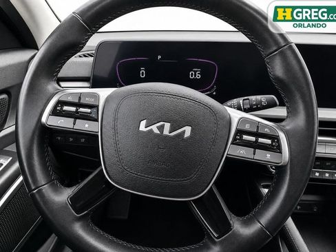 Used 2024 Kia Telluride EX w/ EX Captain's Chair Package FWD image 14