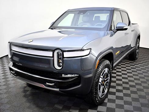 Used 2022 Rivian R1T Launch Edition image 1