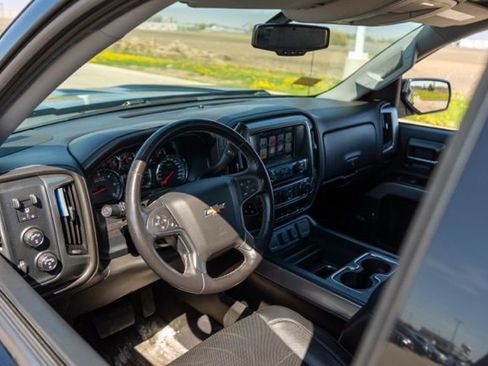Used 2018 Chevrolet Silverado 1500 LTZ Z71 w/ Redline Edition AWD/4WD image 13