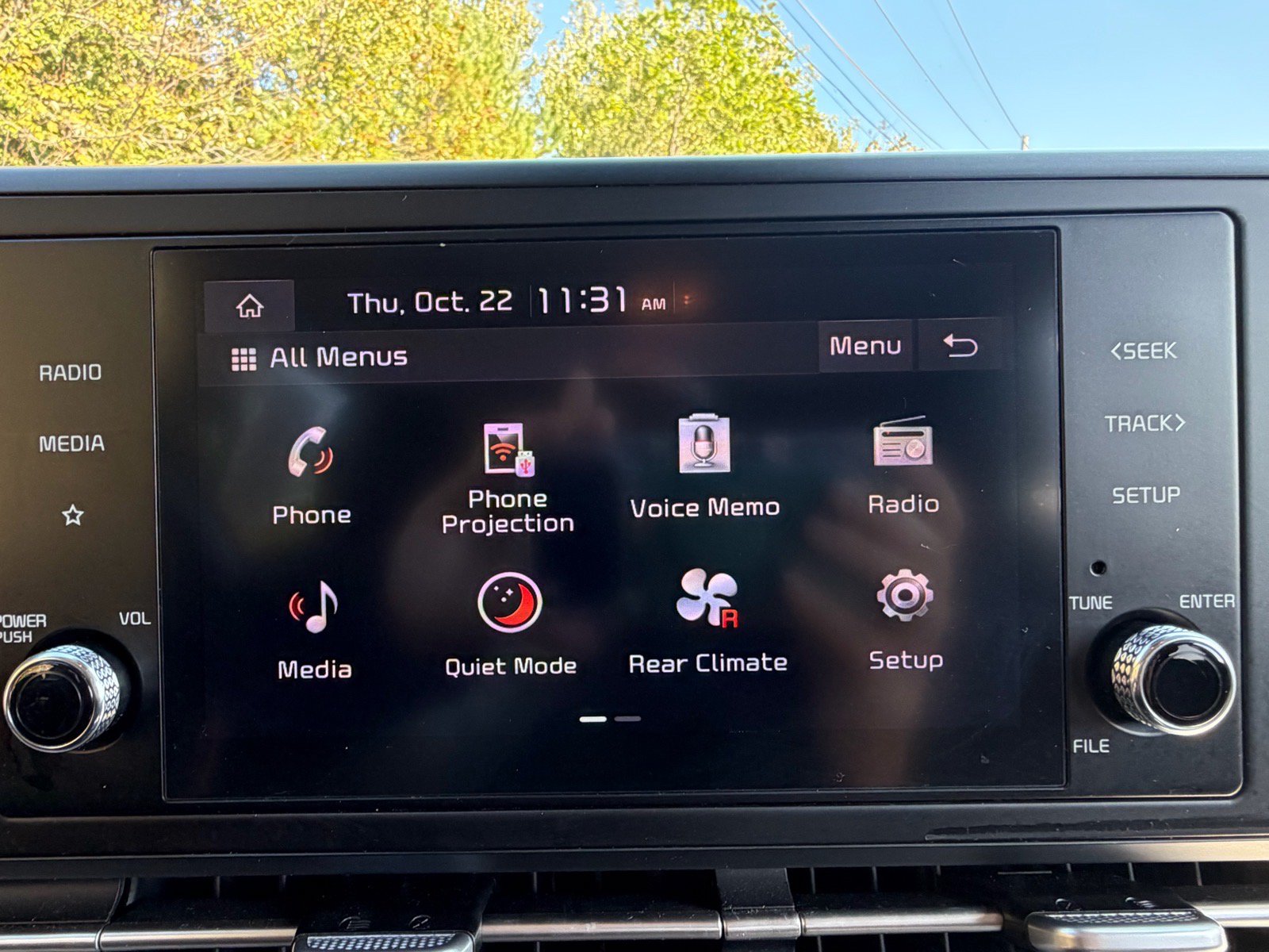Used 2024 Kia Carnival LX FWD image 35