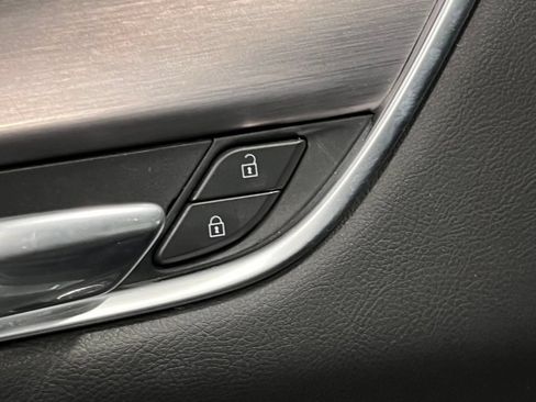 Used 2024 Cadillac XT6 Luxury FWD image 26