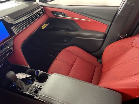 New 2026 Toyota Camry SE image 21