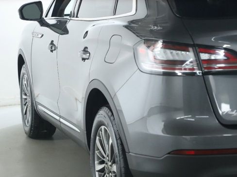 Certified 2022 Lincoln Nautilus Reserve AWD/4WD image 43