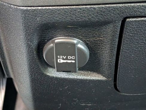 Used 2013 RAM 1500 Express image 28