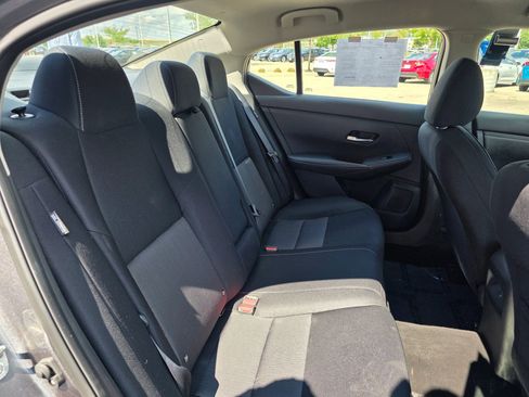 Used 2021 Nissan Sentra SV image 6