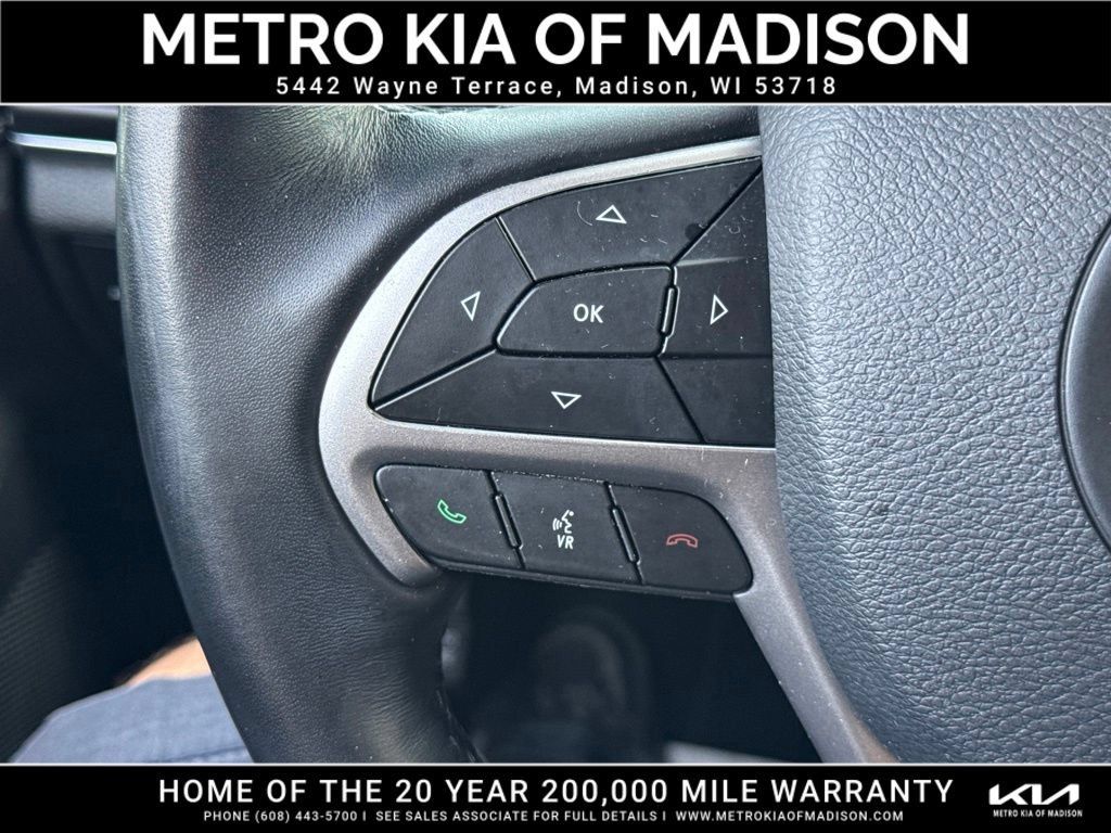 Used 2021 Jeep Grand Cherokee Limited AWD/4WD image 21
