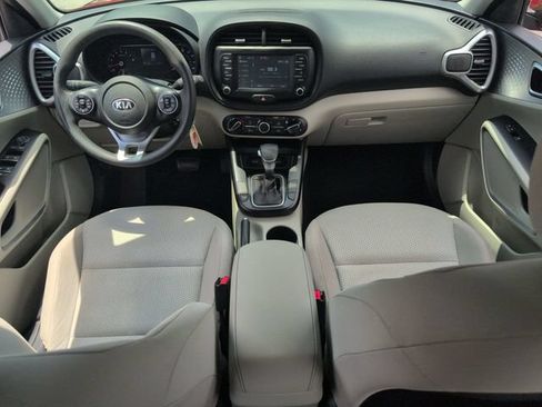 Used 2020 Kia Soul LX FWD image 21