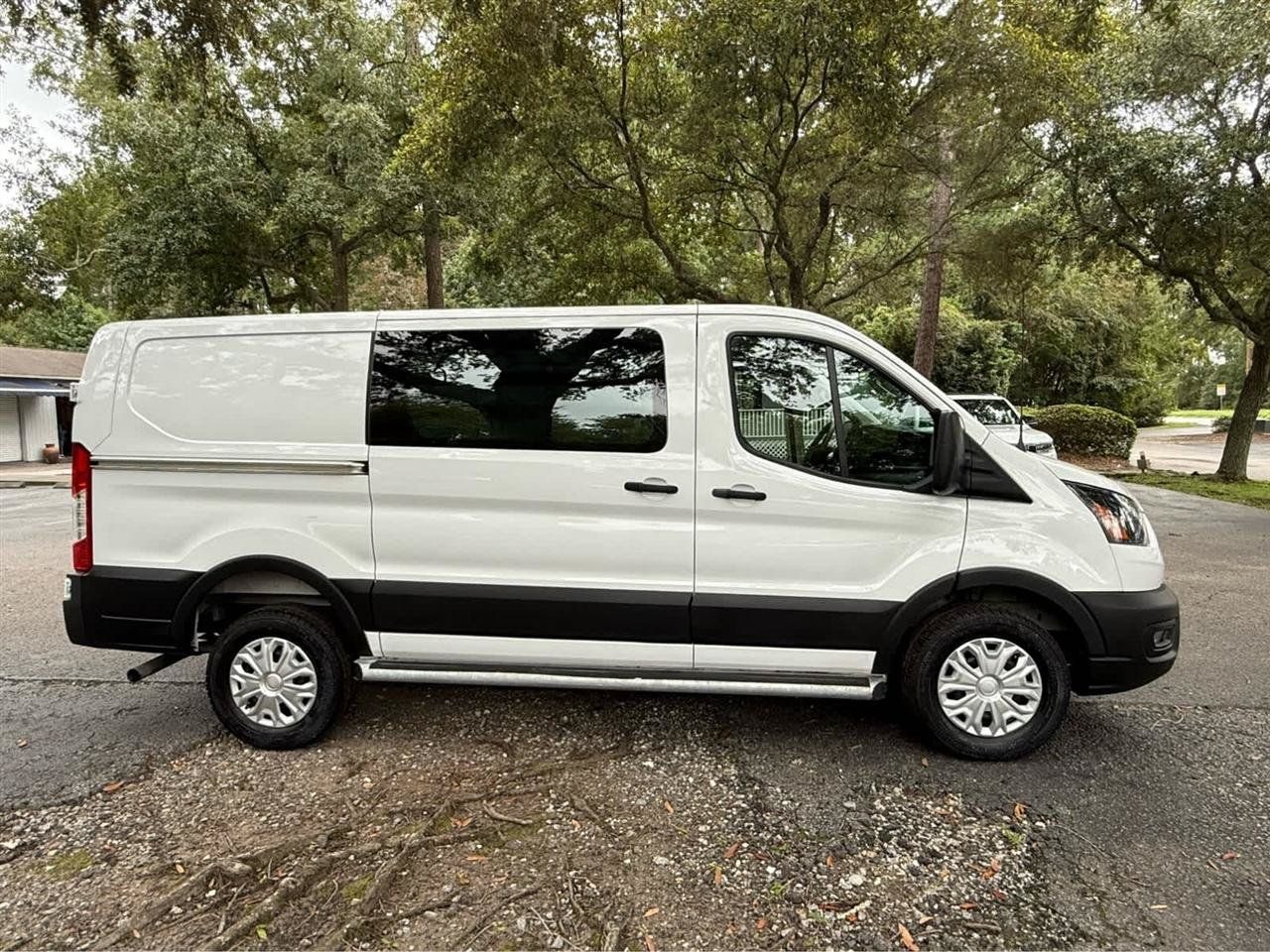 Used 2025 Ford Transit 250 Low Roof w/ Exterior Upgrade Package RWD image 6