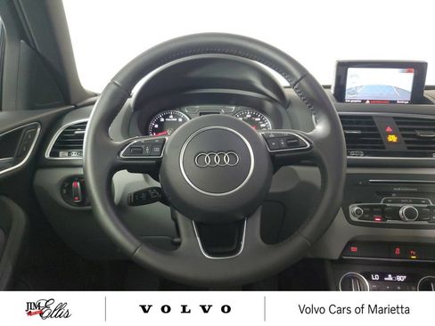 Used 2018 Audi Q3 2.0T Premium w/ Convenience Package FWD image 17