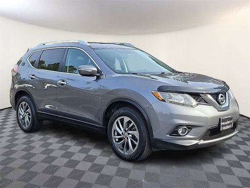 Used 2015 Nissan Rogue SL w/ SL Premium Package image 3