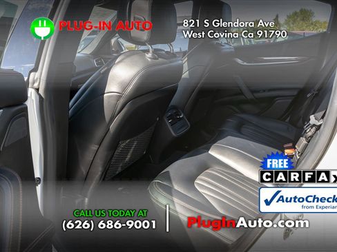 Used 2017 Maserati Ghibli w/ Luxury Package image 10