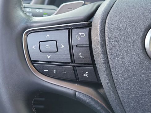 Used 2020 Lexus ES 300h image 5