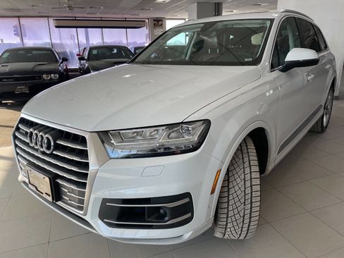 Used 2019 Audi Q7 3.0T Prestige w/ Prestige Package image 3