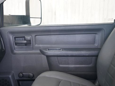 Used 2018 RAM 3500 Tradesman RWD image 22