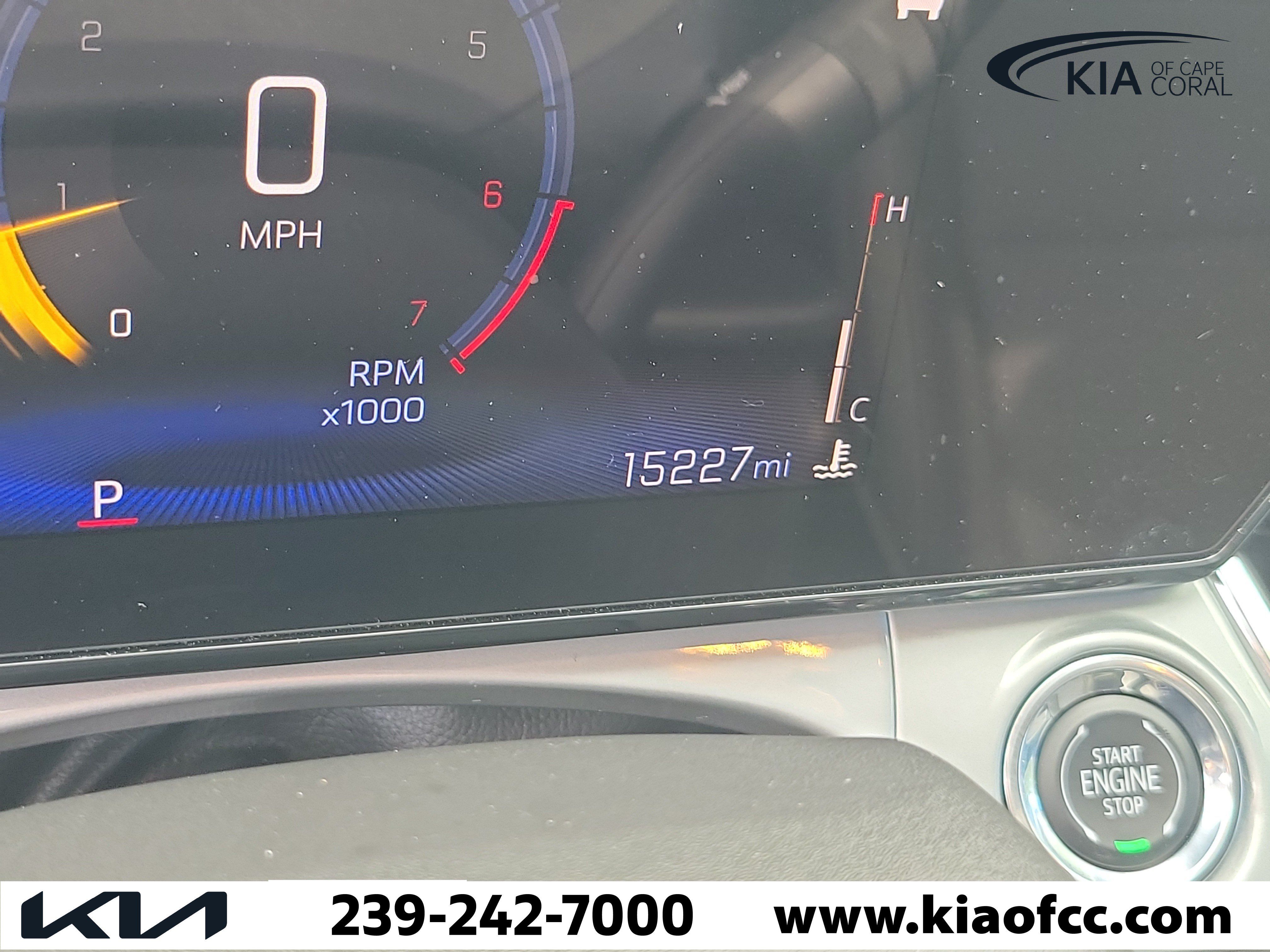 Used 2025 Chevrolet Trax LT w/ Driver Confidence Package FWD image 27