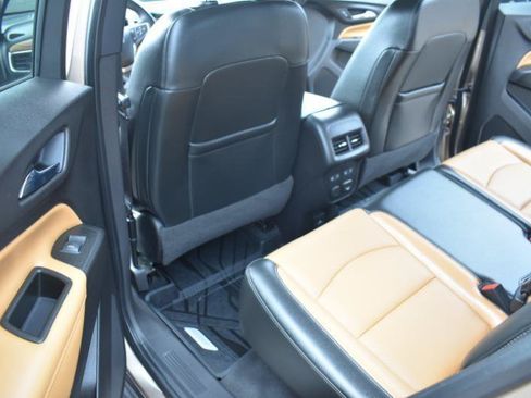 Used 2018 Chevrolet Equinox Premier AWD/4WD image 17