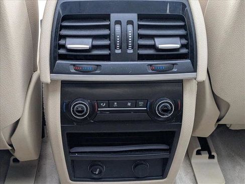 Used 2015 BMW X5 xDrive35d image 28