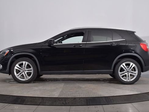 Used 2018 Mercedes-Benz GLA 250 4MATIC image 2