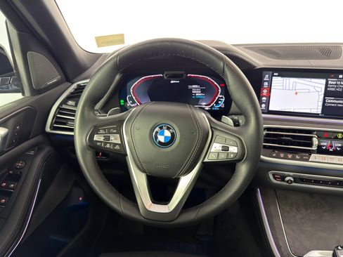 Certified 2023 BMW X5 xDrive45e w/ Executive Package image 16
