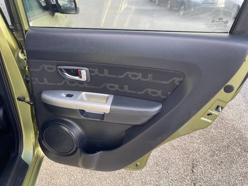 Used 2012 Kia Soul + image 26